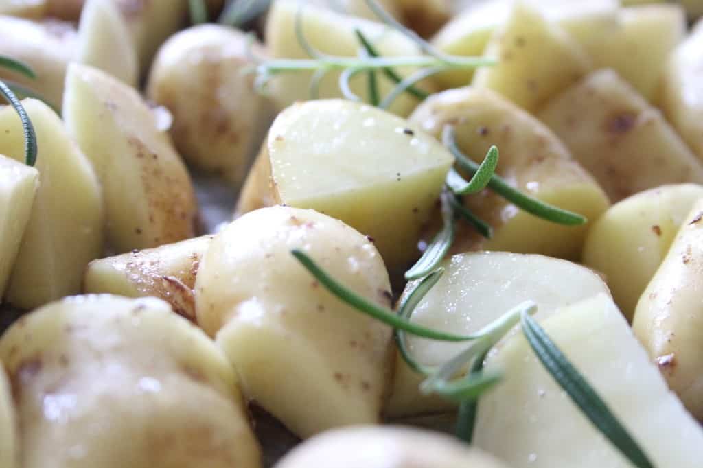 Rozemarijn aardappeltjes uit de oven | ENJOY! The Good Life